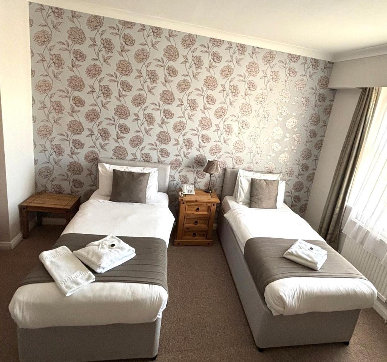 The Cumberland Hotel อีสต์บอร์น ภายนอก รูปภาพ